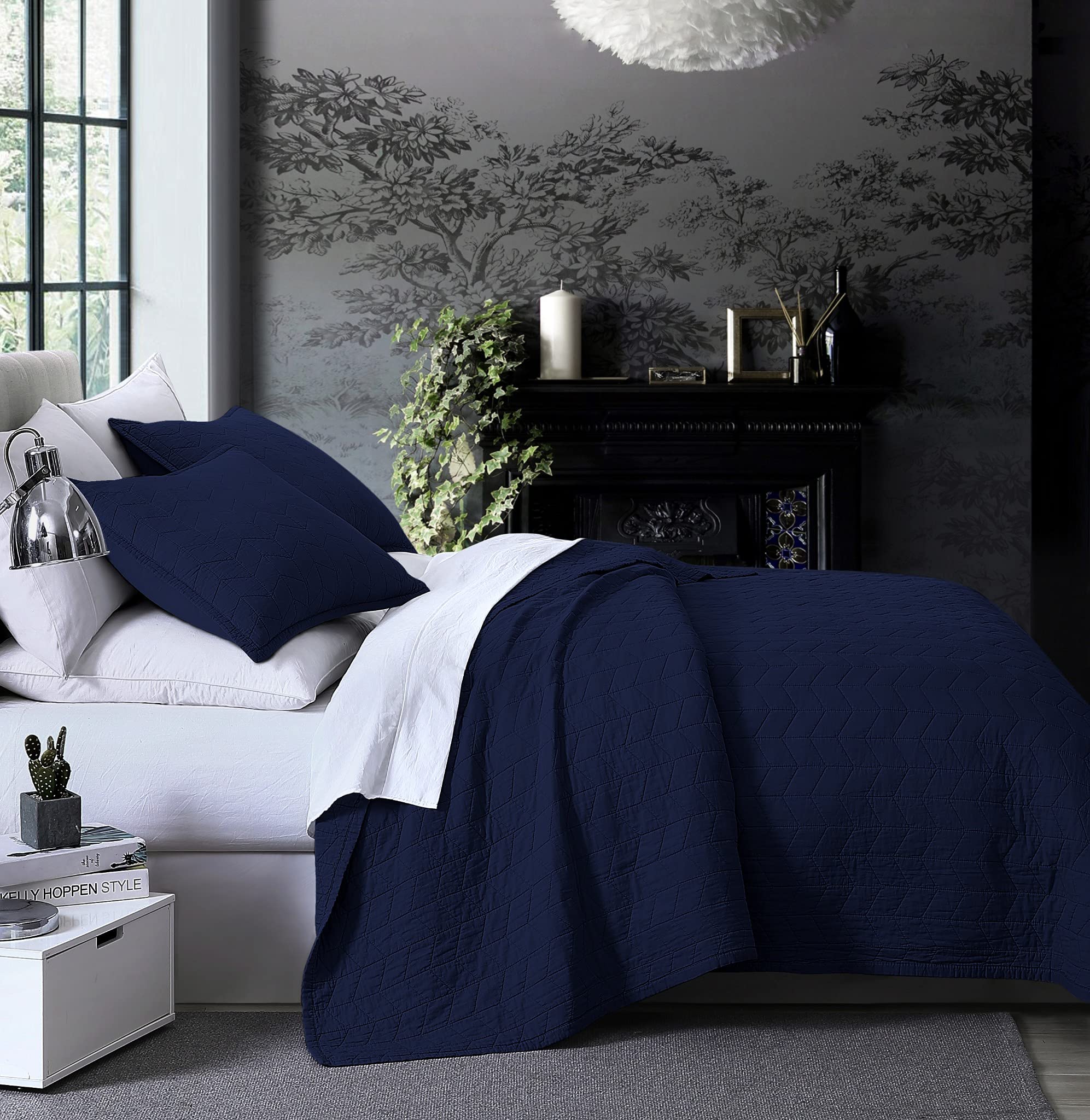 Chezmoi Collection Madrid 3-Piece Vintage Washed Solid Cotton Quilt And Shams Set (Queen, Navy)